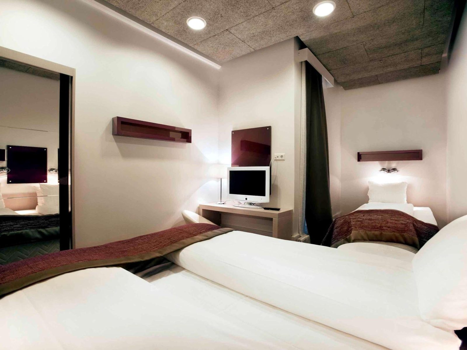 Ibis Styles Stockholm Odenplan — photo 3